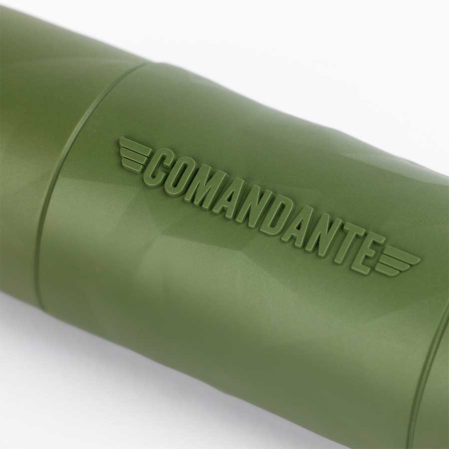 Comandante Kaffeemühle X25 Trailmaster Forest, Nahaufnahme Mühlenbody