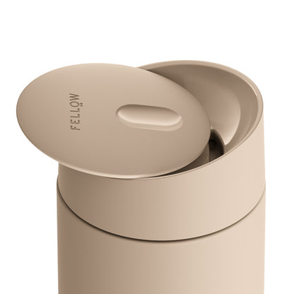 Fellow Carter Slide Mug 355 ml – Thermobecher mit Slide-Lock Deckel