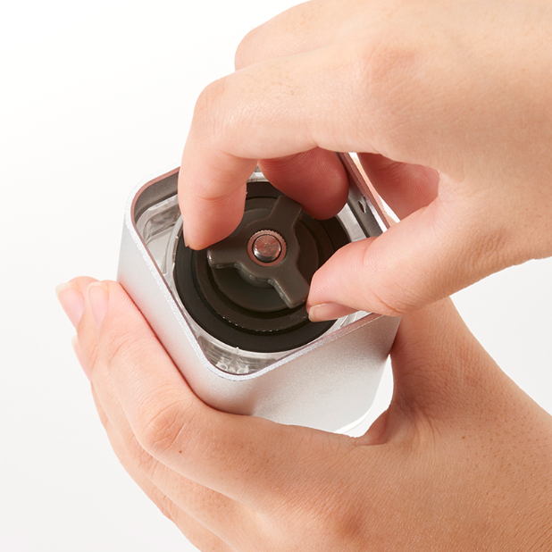 Hario Kaffeemühle Prism mit Mahlring